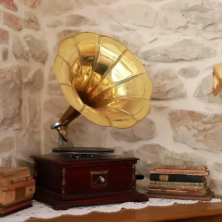 Casa Garibaldi 3* بروتونيغلا